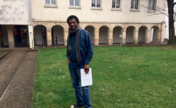 dany-laferriere-auteur-photo-autoportrait-de-paris-avec-chat